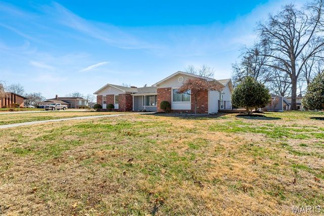 1 Riverbend Place, Washington, MO 63090