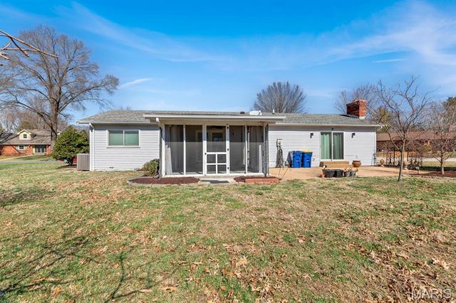 1 Riverbend Place, Washington, MO 63090