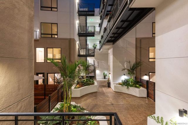 4473 30th St 202, San Diego, CA 92116