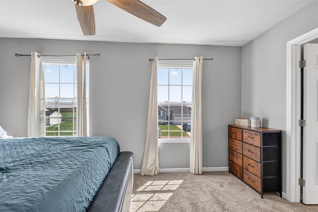 966 View Pointe Drive, Middleville, MI 49333