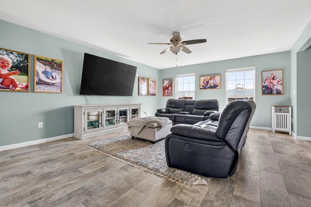 966 View Pointe Drive, Middleville, MI 49333