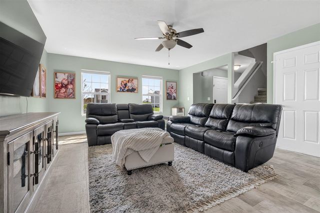 966 View Pointe Drive, Middleville, MI 49333