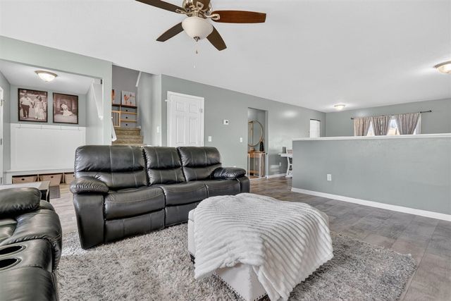 966 View Pointe Drive, Middleville, MI 49333