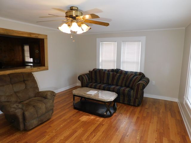105 NW 2nd, Springhill, LA 71075