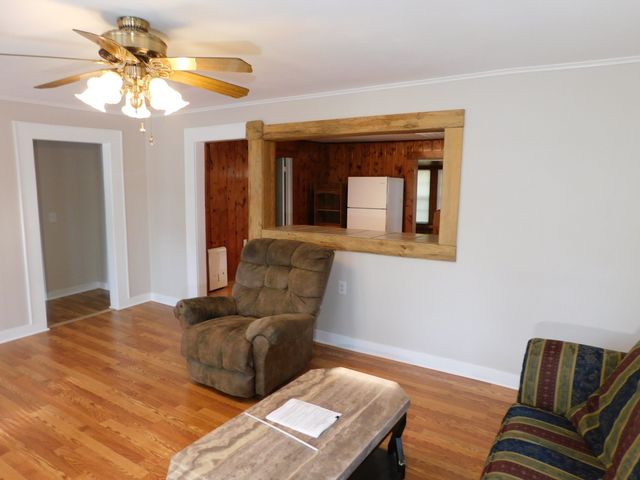 105 NW 2nd, Springhill, LA 71075