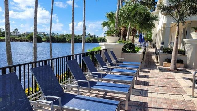 1405 Tuscany Way, Boynton Beach, FL 33435