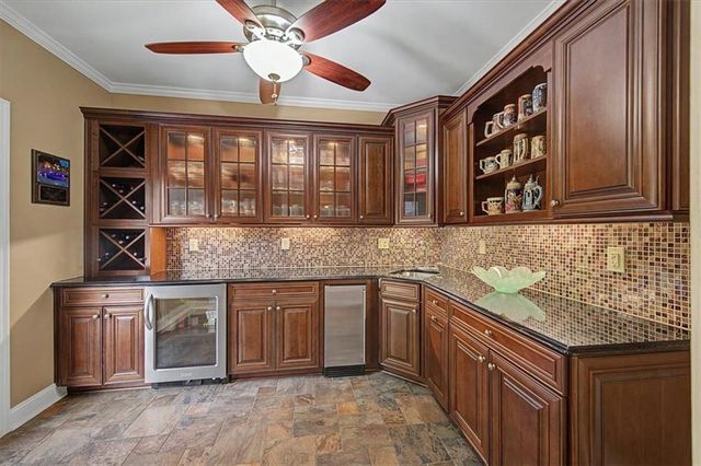 20 Lake Overlook Drive, White, GA 30184