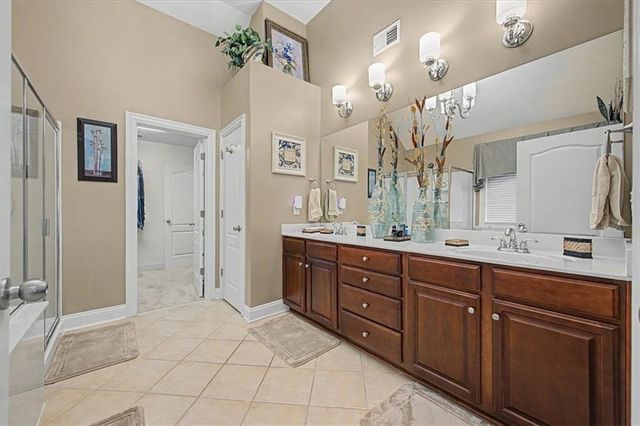 20 Lake Overlook Drive, White, GA 30184