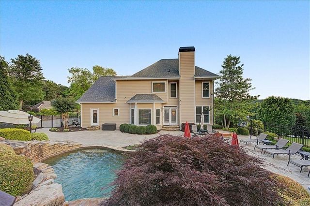 20 Lake Overlook Drive, White, GA 30184