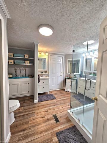 734 Pinehaven Drive, New London, NC 28127