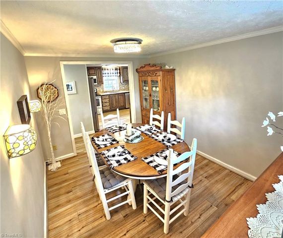734 Pinehaven Drive, New London, NC 28127