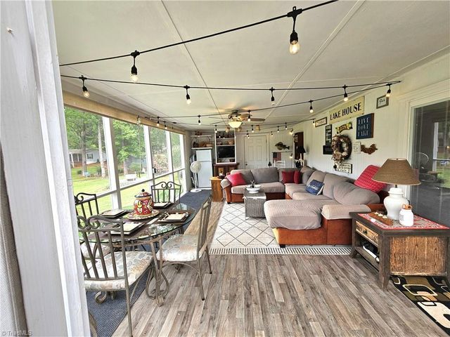 734 Pinehaven Drive, New London, NC 28127