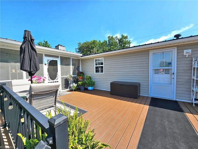 734 Pinehaven Drive, New London, NC 28127