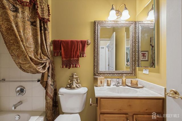 103 Valencia Drive, Monroe, NJ 08831