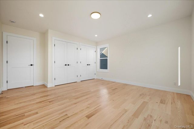 28 Eve Lane, Levittown, NY 11756