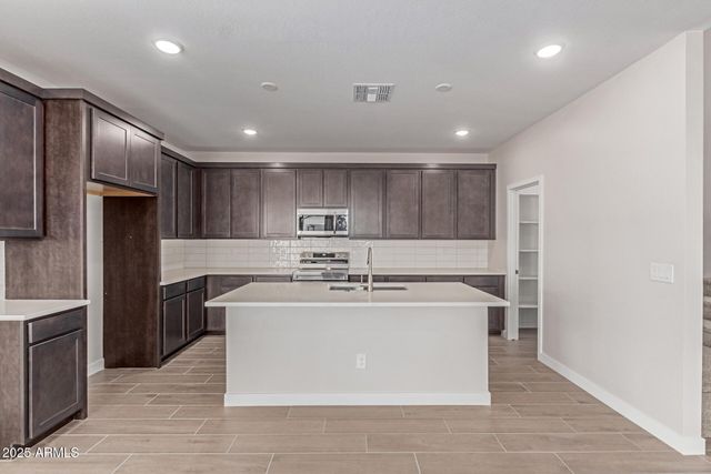 10229 N 49TH Drive, Glendale, AZ 85302