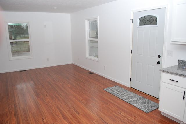 10 S Mccormick Street, Hamlet, IN 46532