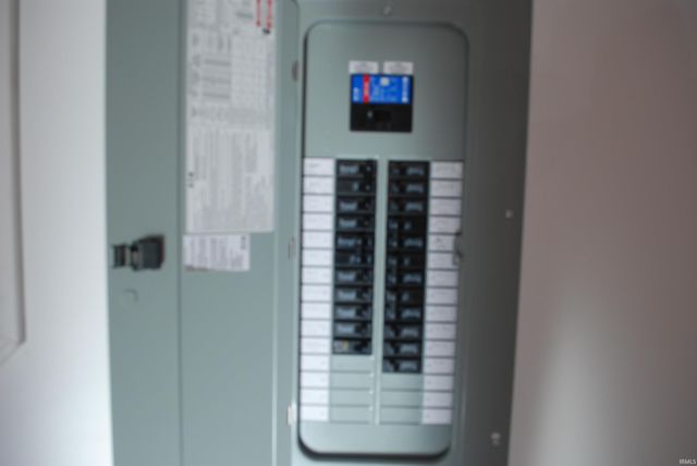 10 S Mccormick Street, Hamlet, IN 46532