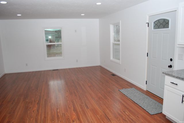 10 S Mccormick Street, Hamlet, IN 46532