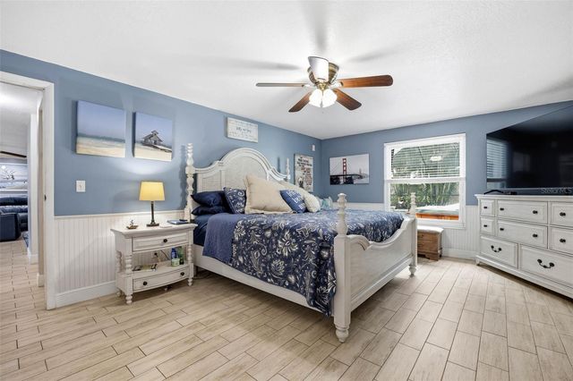 1430 SUTTON PLACE DR, Palm Harbor, FL 34683