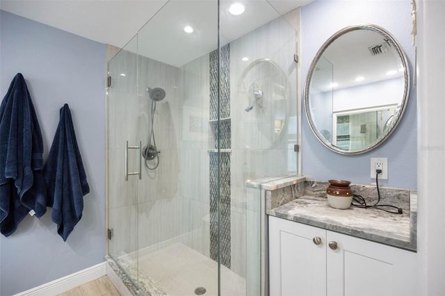 1430 SUTTON PLACE DR, Palm Harbor, FL 34683
