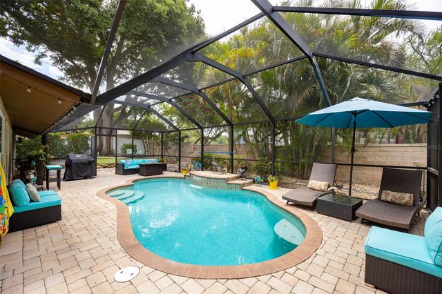 1430 SUTTON PLACE DR, Palm Harbor, FL 34683