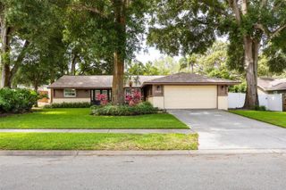 1430 SUTTON PLACE DR, Palm Harbor, FL 34683