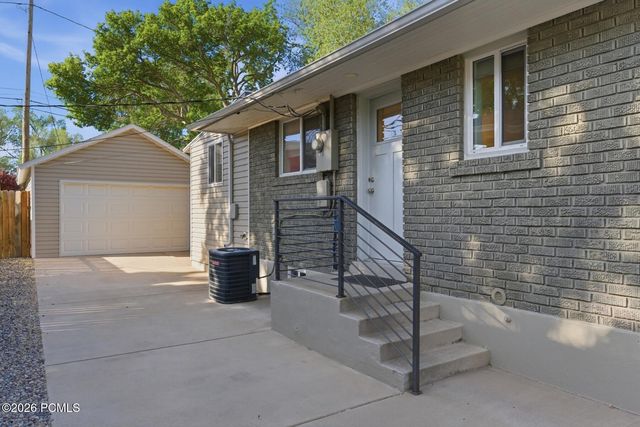 162 E Commonwealth Avenue, Salt Lake City, UT 84115