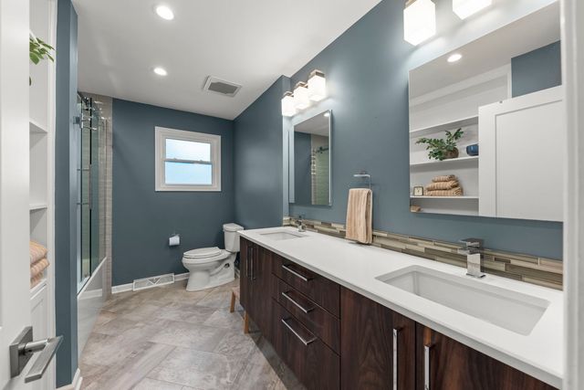 3N136 Springvale Road, West Chicago, IL 60185