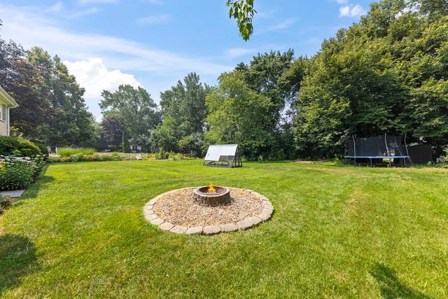 3N136 Springvale Road, West Chicago, IL 60185