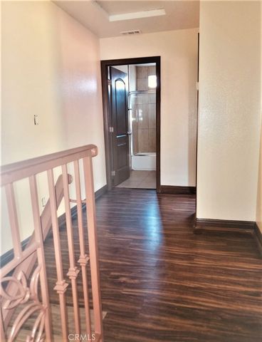 1343 E Adams, Los Angeles, CA 90011