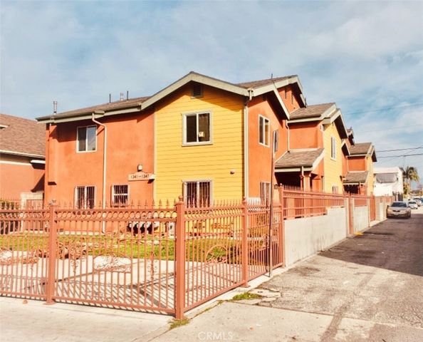 1343 E Adams, Los Angeles, CA 90011