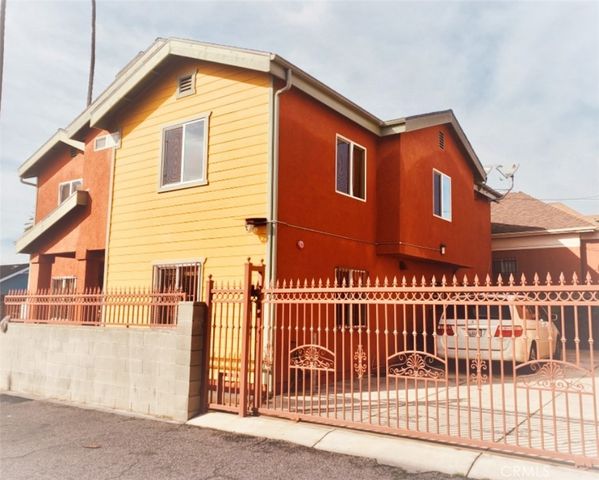 1343 E Adams, Los Angeles, CA 90011