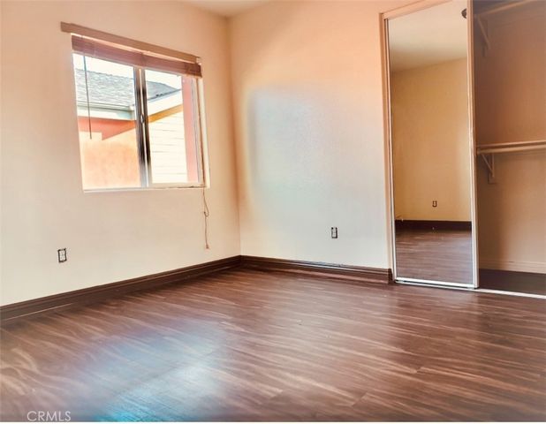 1343 E Adams, Los Angeles, CA 90011