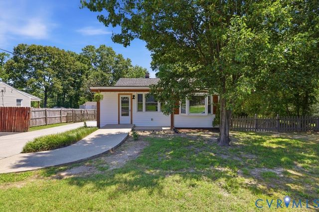15911 Edgewood Dr, Chester, VA 23831