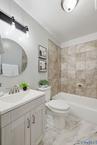 15911 Edgewood Dr, Chester, VA 23831