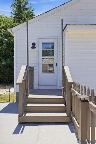 15911 Edgewood Dr, Chester, VA 23831
