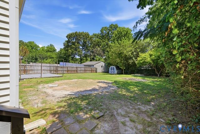 15911 Edgewood Dr, Chester, VA 23831