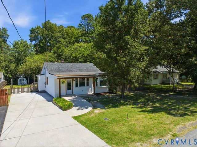 15911 Edgewood Dr, Chester, VA 23831