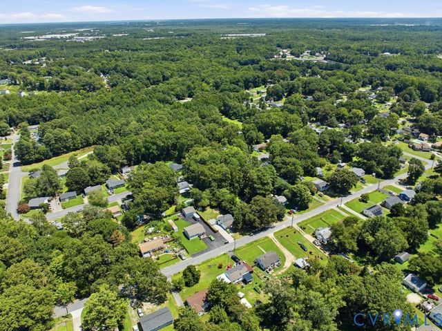 15911 Edgewood Dr, Chester, VA 23831