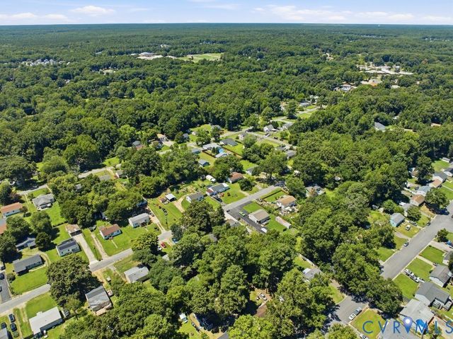 15911 Edgewood Dr, Chester, VA 23831