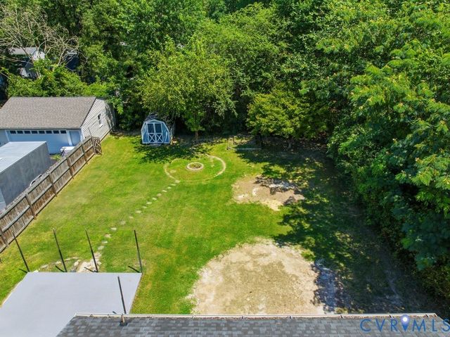 15911 Edgewood Dr, Chester, VA 23831