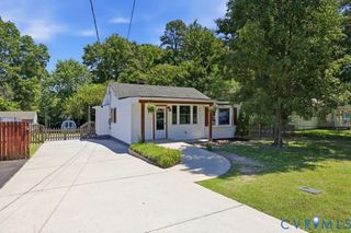 15911 Edgewood Dr, Chester, VA 23831