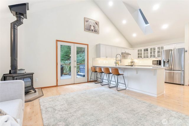 21 Wisteria Lane, Bellingham, WA 98229