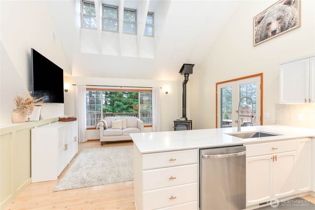 21 Wisteria Lane, Bellingham, WA 98229