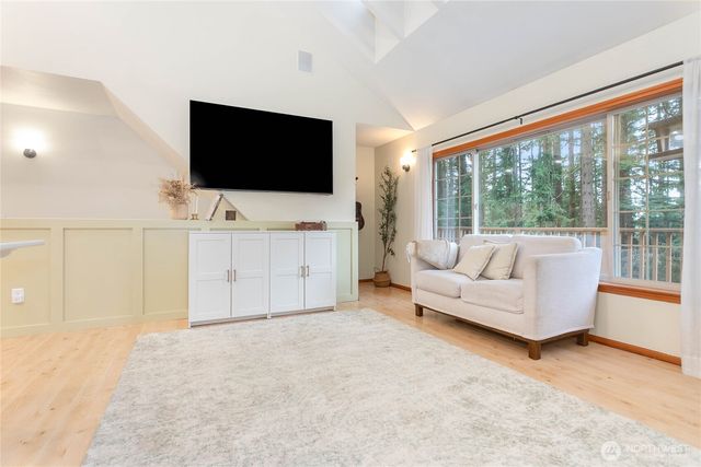 21 Wisteria Lane, Bellingham, WA 98229