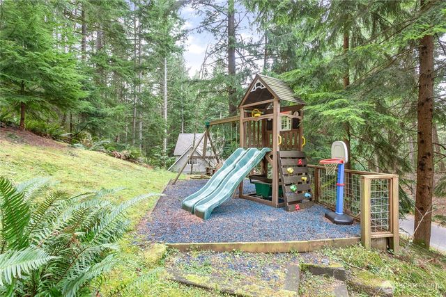 21 Wisteria Lane, Bellingham, WA 98229