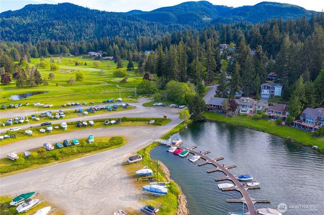 21 Wisteria Lane, Bellingham, WA 98229