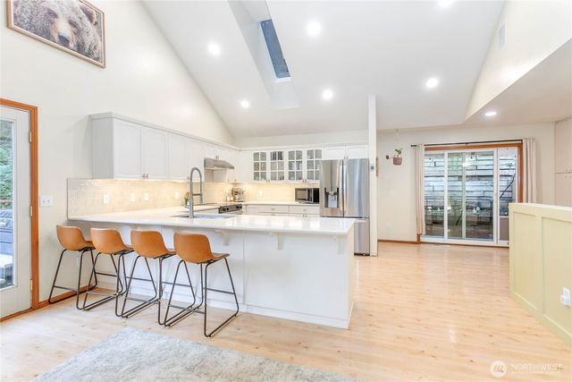 21 Wisteria Lane, Bellingham, WA 98229