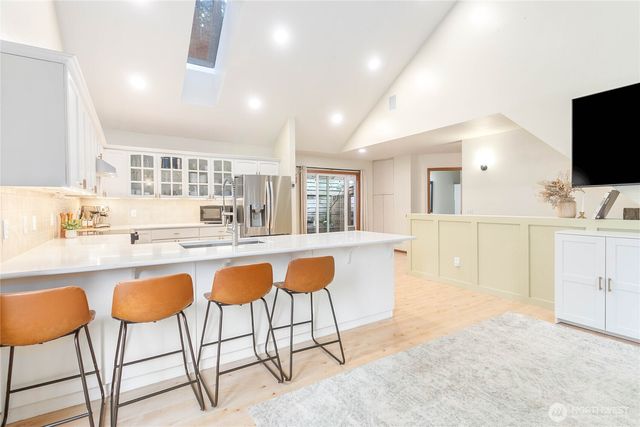 21 Wisteria Lane, Bellingham, WA 98229